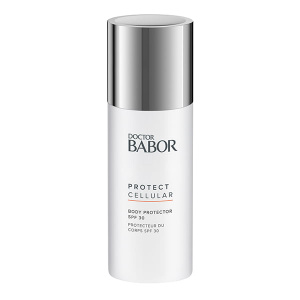 Doctor Babor Protect Cellular Body Protector SPF 30 er en raskt absorbert, intensiv fuktighetsgivende kroppslotion med SPF 30 for å beskytte mot for tidlig aldring av huden forårsaket av UV-stråling og miljøfaktorer.