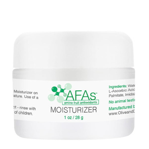 AFAs Daily Hydration Moisturizer er bra for normal til tørr og sensitiv hud. AFA Moisturizer er basert på en emulsjon som har blitt brukt i flere tiår som en hudlege-godkjent aktuell kjøretøy for medisinsk behandling og rehydrerer huden samtidig som den hjelper til med å opprettholde fuktighetsbalansen for en jevn, silkeaktig struktur. AFA Moisturizer er formulert til daglig bruk. Denne fuktighetskremen er forsterket med vår patenterte blanding av aminobaserte filaggrin-antioksidanter for å forynge, lysne og berolige hudfargen.