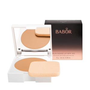 Babor AGE ID Sun Makeup 01 Light SPF 50 er et flytende kremfundament med middels dekning i to naturlige nyanser for en naturlig hudfarge.