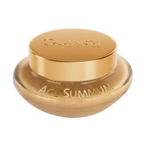 Age Summum Scrub er en luksuriøs anti-ageing peeling fra Guinot som kombinerer effektiv eksfoliering med nærende pleie. Den unike balmteksturen smelter til olje ved påføring og gir umiddelbar komfort, glød og en jevnere hudoverflate. Huden fremstår raskt glattere, mer strålende og fyldigere: Reduserer synlig fine linjer og rynker Gir umiddelbar glød og forbedret hudtekstur Etterlater huden myk, komfortabel og «plumpet»